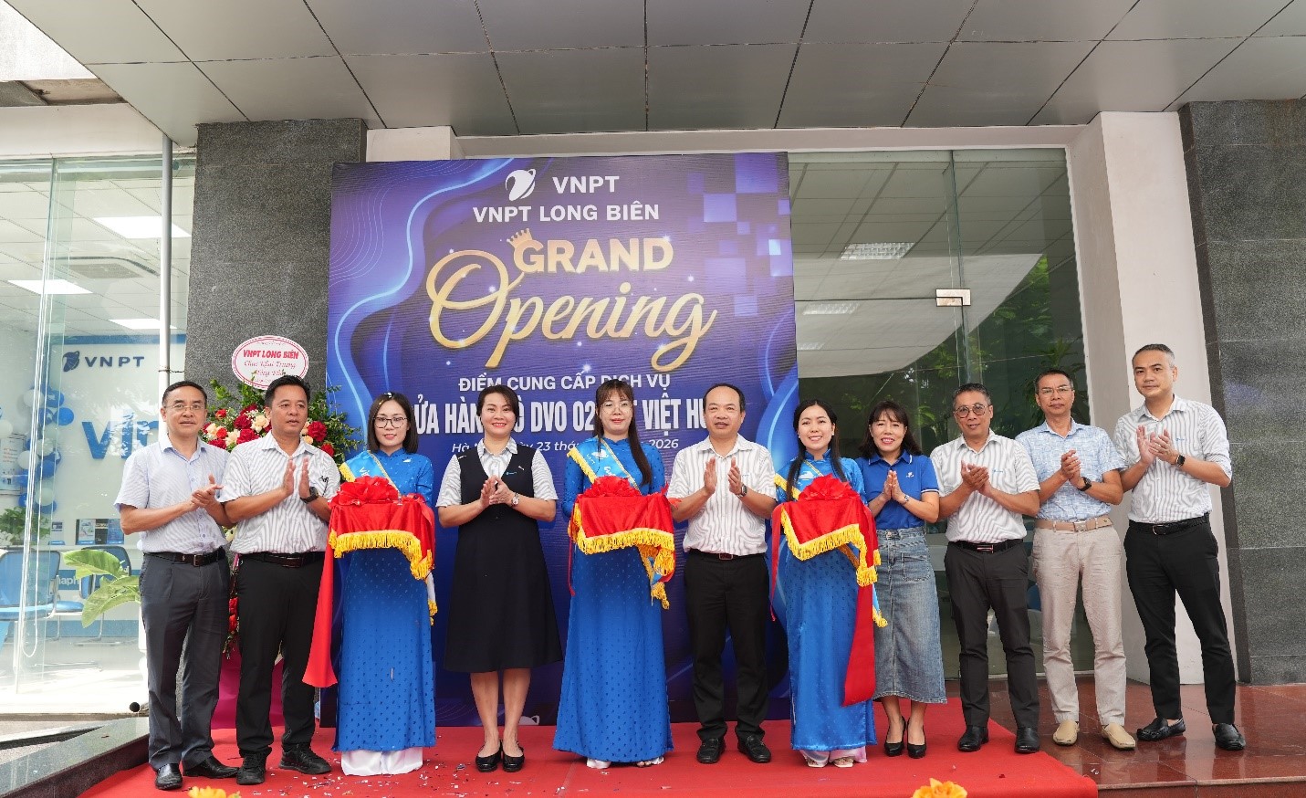 KHAI TRƯƠNG CỬA HÀNG GIAO DỊCH VIỆT HƯNG: MỞ RỘNG MẠNG LƯỚI, NÂNG CAO TRẢI NGHIỆM KHÁCH HÀNG THỦ ĐÔ