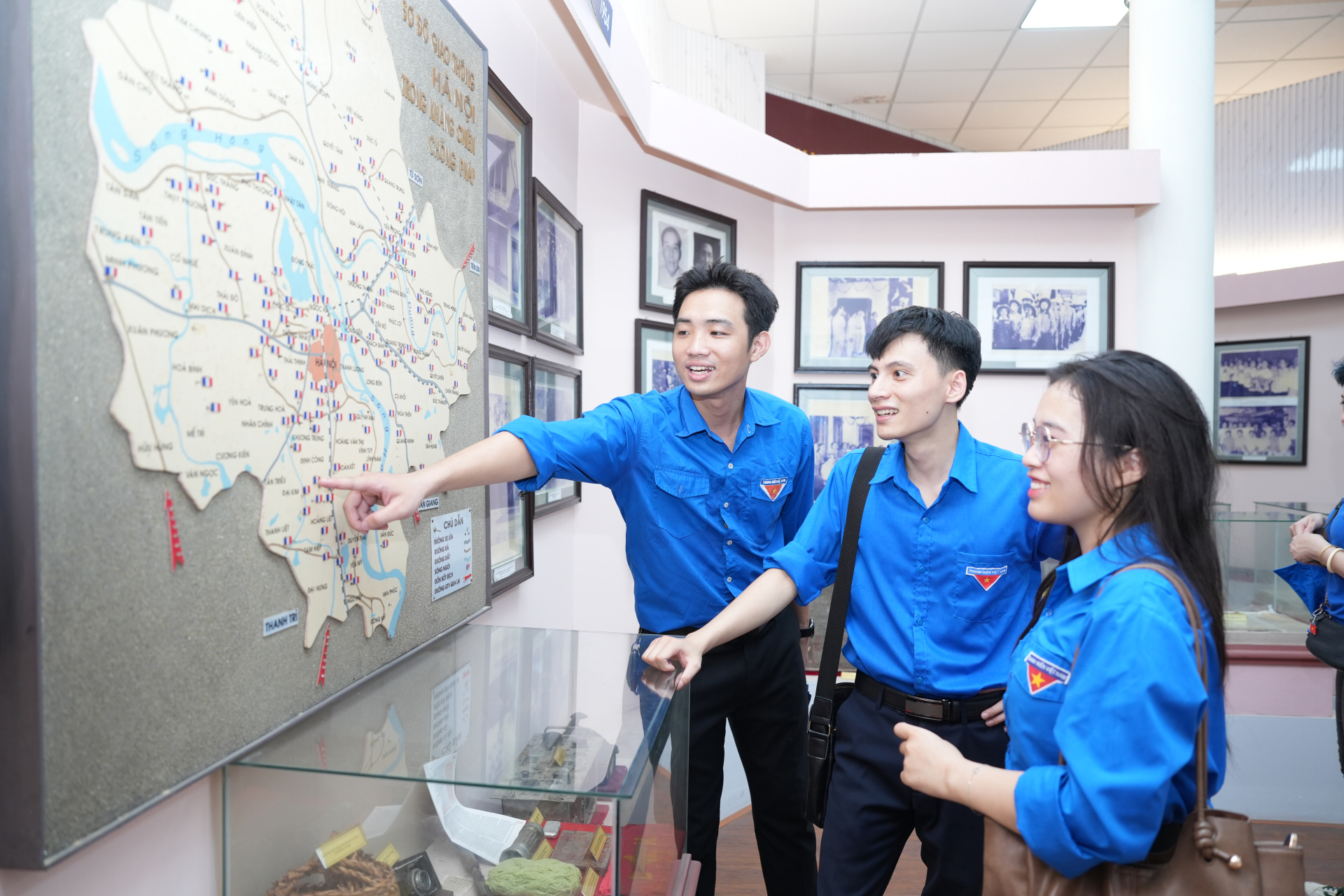 RỰC RỠ SỨC TRẺ VNPT: SINH HOẠT CHÍNH TRỊ KỶ NIỆM 81 NĂM NGÀY TRUYỀN THỐNG NGÀNH BƯU ĐIỆN (15/8/1945 - 15/8/2026)