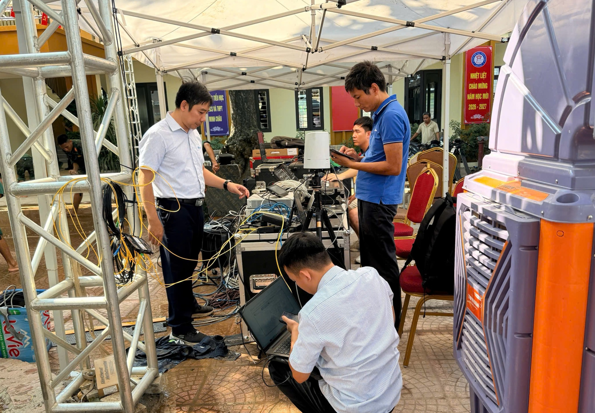 VNPT HÀ NỘI: BẢO ĐẢM THÔNG SUỐT CẦU TRUYỀN HÌNH TẠI ĐIỂM CẦU ĐẶC BIỆT NHÂN DỊP NĂM HỌC MỚI 2026 - 2027